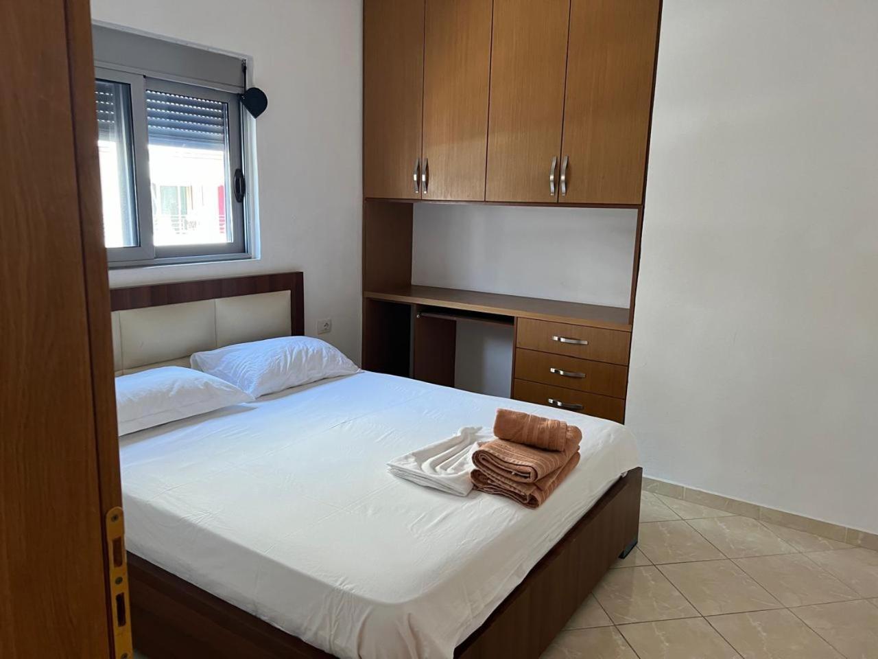 Tulipani Apartments Near Promenade Sarande Exterior photo