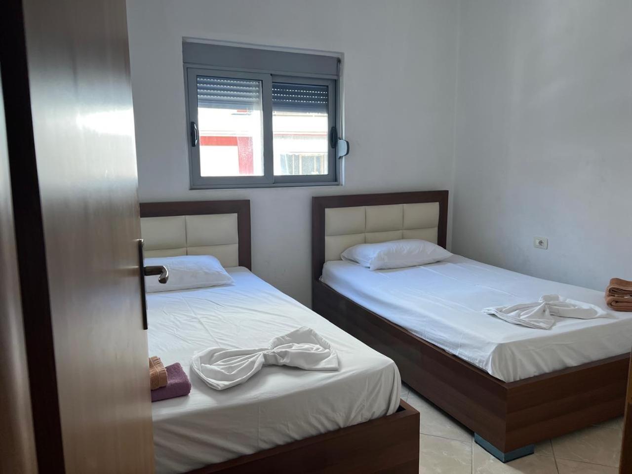 Tulipani Apartments Near Promenade Sarande Exterior photo
