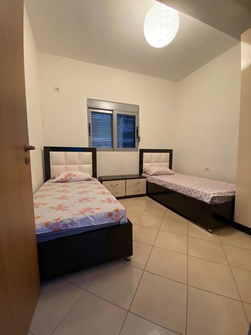 Tulipani Apartments Near Promenade Sarande Exterior photo